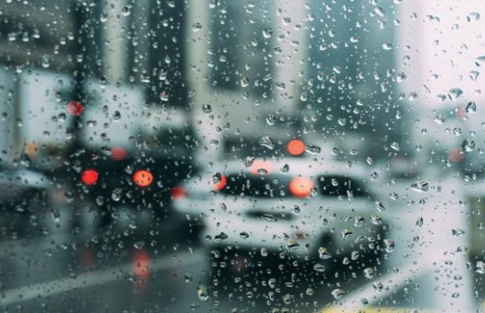 Meteorologët paralajmërojnë stabilizim të motit gjatë fundjavës