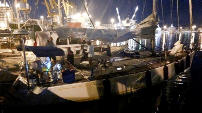 Shpëtohet jahti me shtatë turistë në Durrës