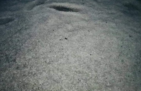 Peja goditet nga stuhi të fuqishme shiu dhe breshëri