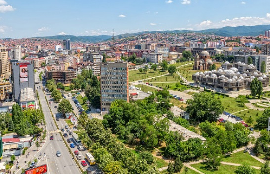 Moti në ditët në vijmë në Kosovë me diell, nga e enjtja reshje shiu dhe rënie të temperaturave
