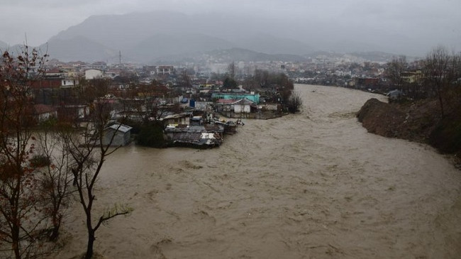 Parandalimi i dëmtimeve dhe aksidenteve në situata përmbytje
