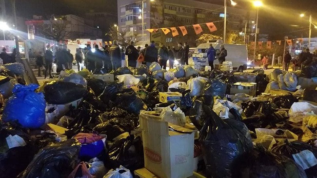 Mblidhen pako me ushqim e veshmbathje nga komunat e Kosovës, për të prekurit nga tërmeti