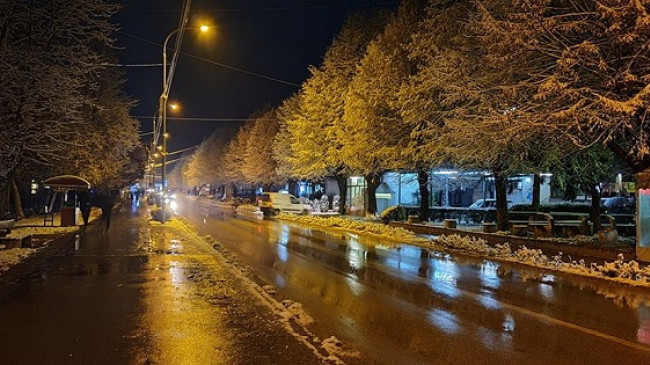 Bora zbukuron Kamenicën