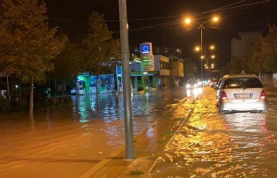 Moti i ligë përfshin vendin/ Qindra hektarë tokë në Fushë-Krujë nën ujë, probleme në transportin detar