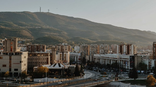 Ky është parashikimi i sinoptikëve për sot dhe nesër në Maqedoni