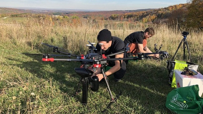 Flash Forest planifikon të mbjellë një miliard pemë deri në vitin 2028 duke përdorur dron që lëshojnë fara