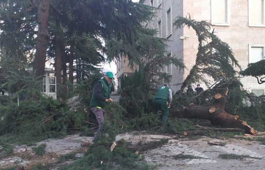 Era e fortë pushton Shqipërinë