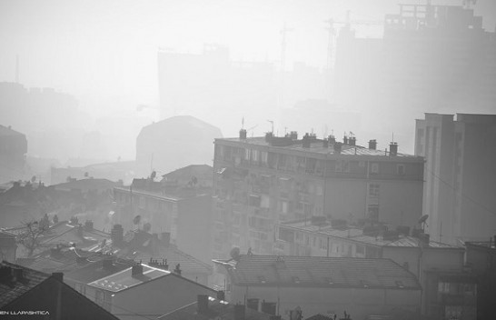 Ajri i ndotur – Instituti i Shëndetësisë jep rekomandime si të mbrohemi