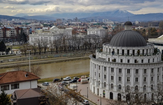 Diell, vranësira dhe reshje shiu me borë, ky është parashikimi i motit për Maqedoni