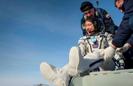 Rikthehet në Tokë pas 11 muajsh astronautja amerikane që qëndroi më së gjati në hapësirë
