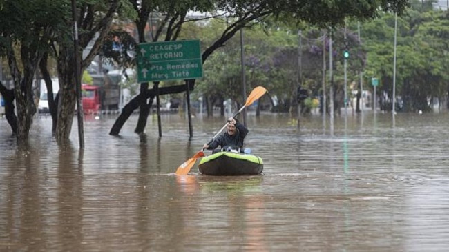 Sao Paulo goditet nga moti i ligë, përmbytje dhe rrëshqitje dheu