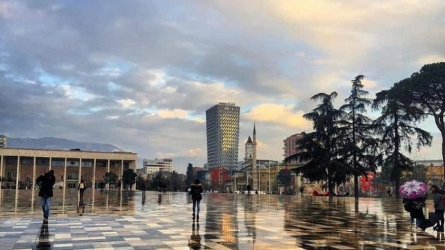 Ndryshon moti, sot dhe nesër me shi në Shqipëri