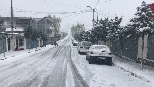 Bora pranverore mbulon Bulqizën [Foto]