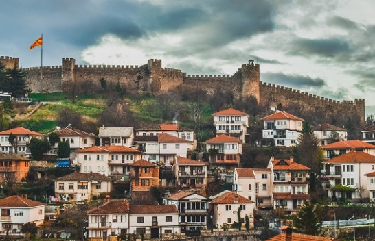 Moti në Maqedoni, me vranësira dhe me reshje të kohëpaskohshme shiu