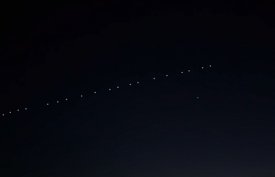 Satelitët e ‘Space X’ shihen në qiellin e Kosovës