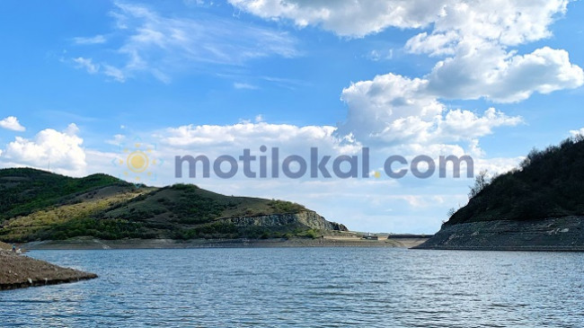 Alarmante/ Bie niveli i ujit në liqenin e Badovcit, nga korriku mund të ketë reduktime të ujit të pijshëm
