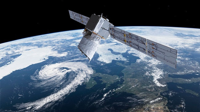 SpaceX dërgon në orbitë 60 satelitë të internetit