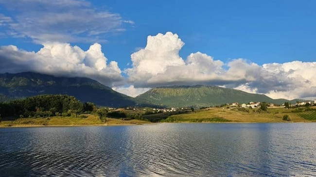 Ky është parashikimi i motit për javën e parë të verës në Shqipëri