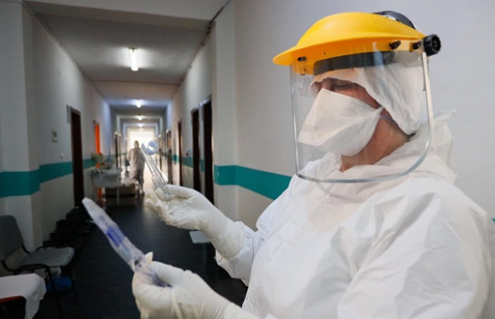 Ministria e Shëndetësisë: Tri humbje jete dhe 82 të infektuar me koronavirus në 24 orët e fundit në Shqipëri