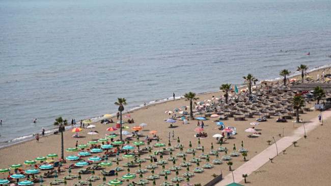 Bie numri i turistëve që vizitojnë Shqipërinë
