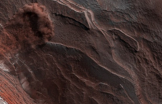 NASA publikon imazhe mahnitëse të planetit të kuq [Foto]