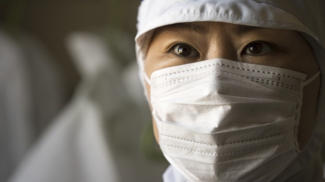 Hong Kong/ Konfirmohet rasti i parë i ri-infektimit me koronavirus