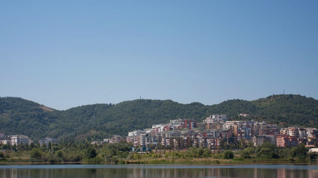Moti sot dhe parashikimi për nesër në Shqipëri
