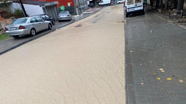 Prishtina ‘bëhet me lumë’, pas reshjeve të shiut