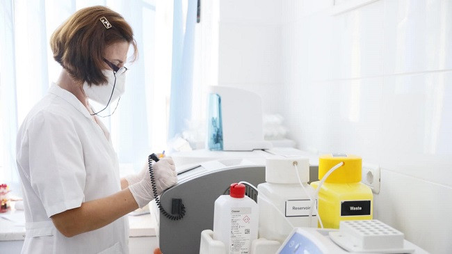 Regjistrohen 131 raste të reja me koronavirus në Shqipëri