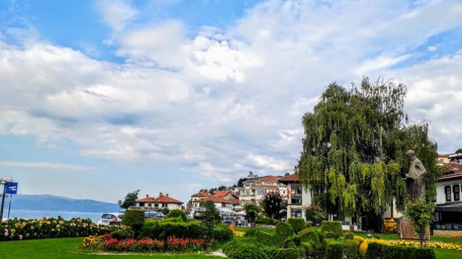 Diell e reshje shiu, ky është moti për sot dhe fundjavë në Maqedoni