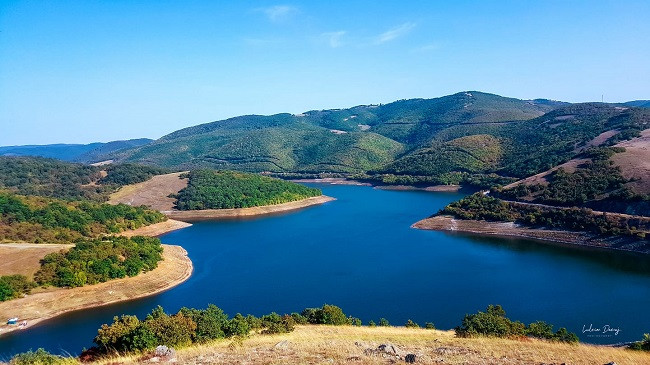 Mëngjeset ftohtë e me mjegull, gjatë ditës kthjellët dhe me diell në Kosovë