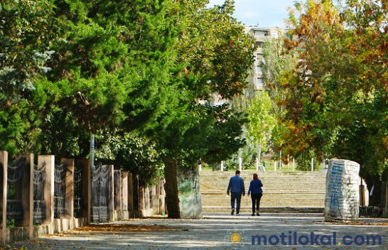 Moti sot dhe fundjavë në Kosovë, me diell, vranësira e shi