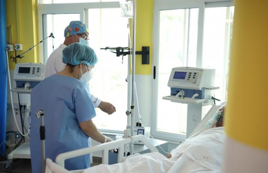 Sërish rritje rekord e rasteve me COVID-19 në Shqipëri
