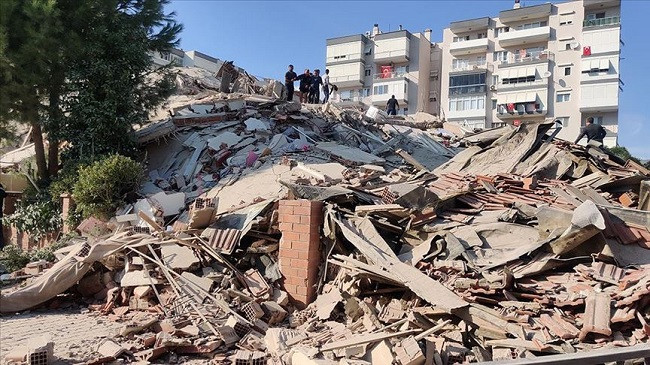 Shkon në 92 numri i të vdekurve nga tërmeti në Izmir