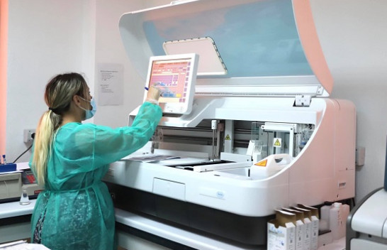 Rritje rekord e rasteve me koronavirus në Shqipëri