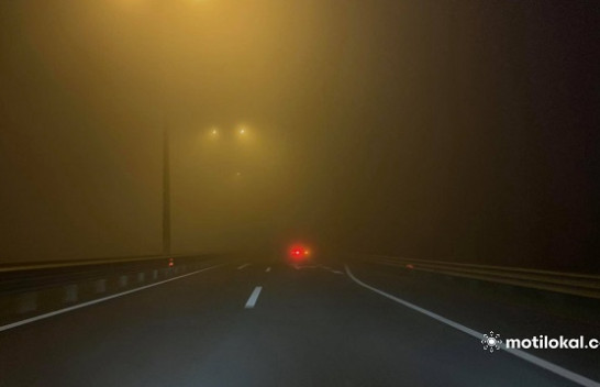 Keni kujdes gjatë vozitjes, mjegulla mund të jetë rrezik për shoferët