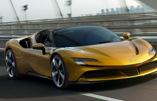 Mbërrin ‘përbindëshi’ i ri, Ferrari prezanton modelin SF90 Spider