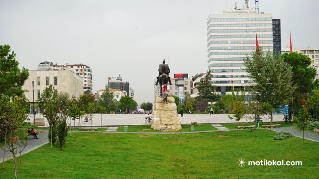 Vranësira dhe reshje shiu, si do të jetë moti këtë javë në Shqipëri dhe Kosovë
