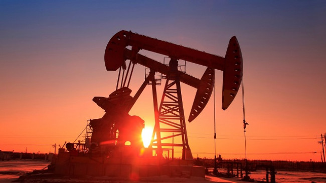 Zbulimi i vaksinës dhe frenimi i prodhimit të OPEC+ rrisin çmimin e naftës