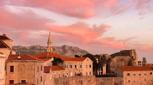 Vijon të mbretërojë mot i kthjellët e me diell në Mal të Zi