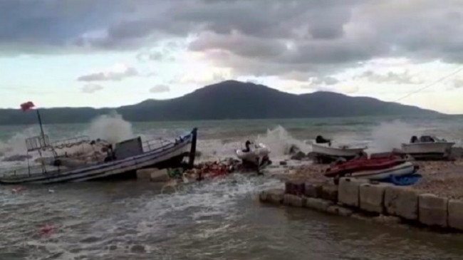 Pezullohet lundrimi në Vlorë, shkak moti i ligë