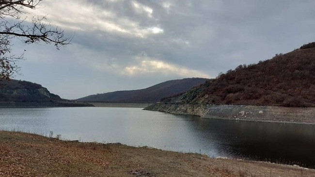 Ujësjellësi ‘Prishtina’ njofton për gjendjen e ujit në liqenin e Batllavës dhe Badovcit