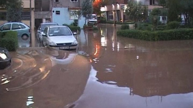 Përkeqësimi i motit, Bashkia e Lezhës njofton qytetarët e saj të marrin masa