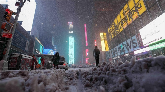 Bie bora e parë në New York