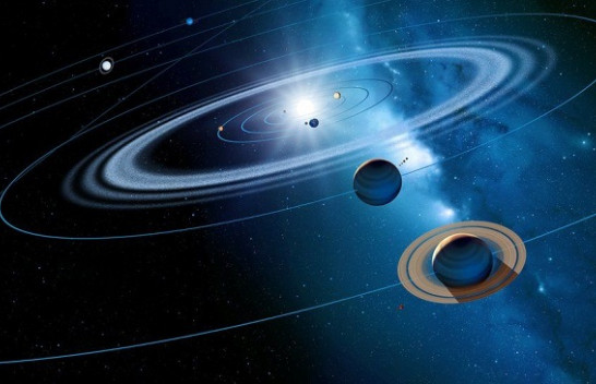 Të gjithë sytë nga qielli, Jupiteri dhe Saturni, planetët që mund t’i shohim sonte nga kudo në Tokë