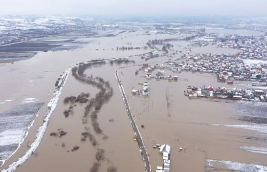 Vushtrria e përmbytur: pamje nga ajri