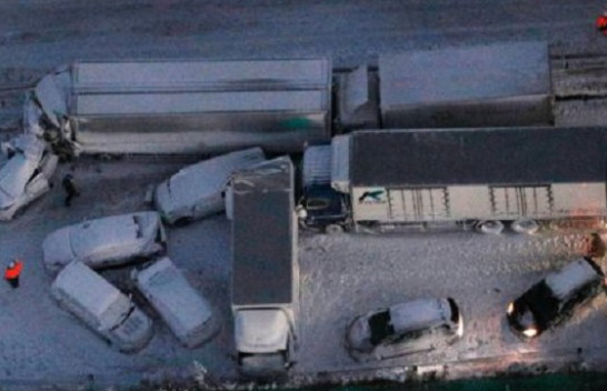 Stuhia borës godet Japoninë, 134 vetura përfshihen në një aksident në autostradë