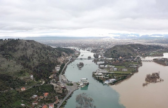 Fundjavë me shi dhe borë në Shqipëri