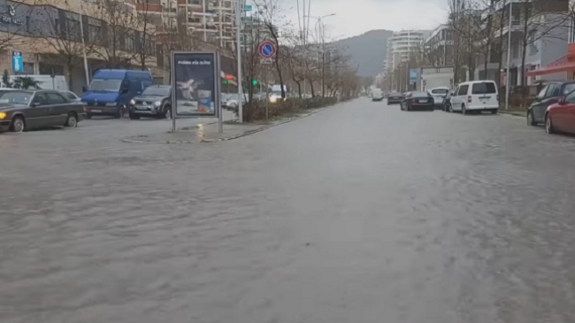 Bashkia e Vlorës apel qytetarëve: Kujdes nga kushtet e motit