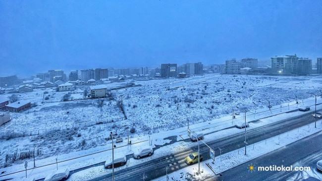 Rikthehen reshjet e shiut, nga e premtja acari polar përfshinë Shqipërinë dhe Kosovën